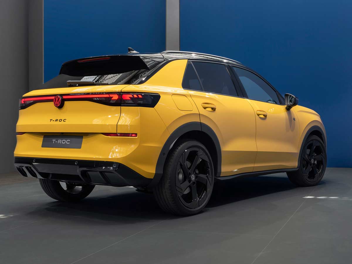 2025 Volkswagen T ROC R Line Rear Quarter