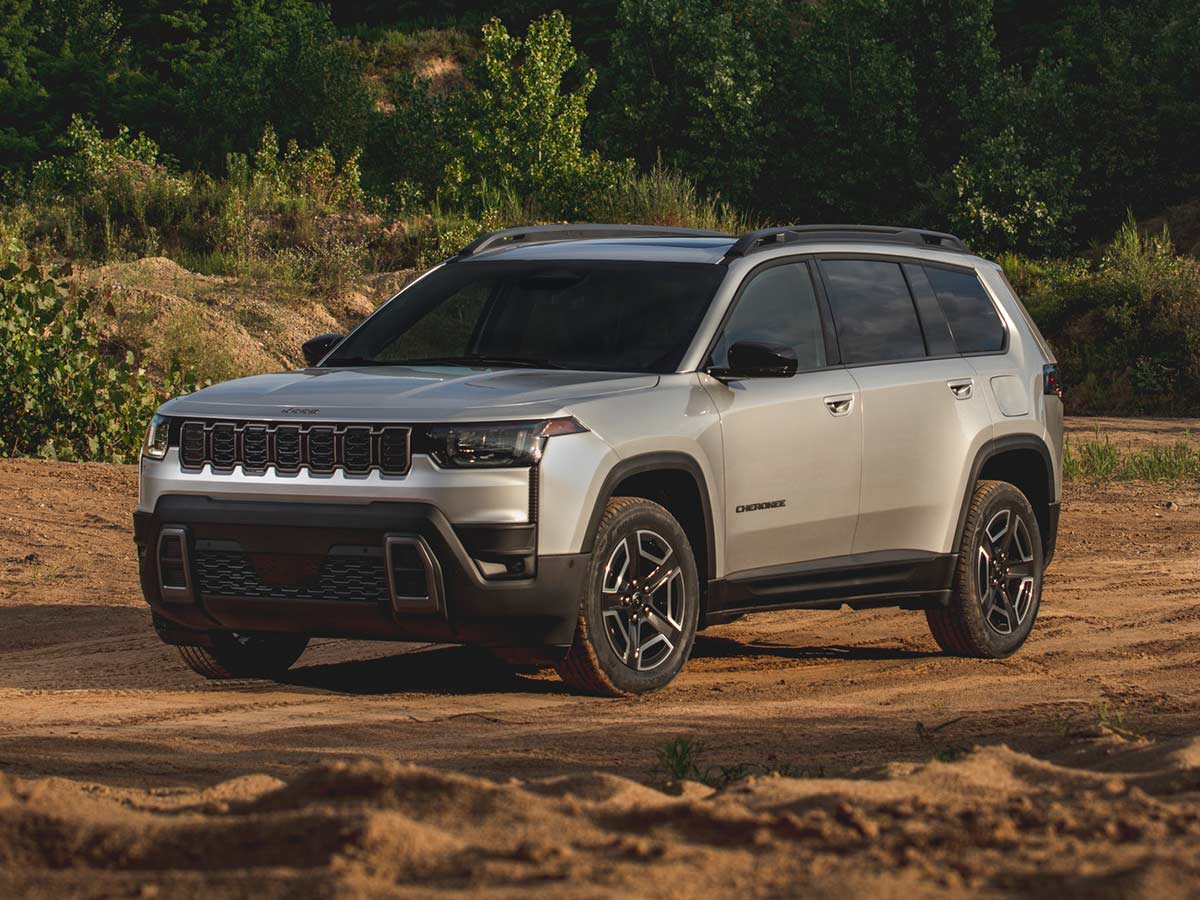 2026 Jeep Cherokee Limited Front Quarter