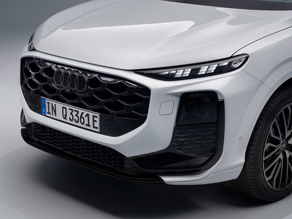 2025 Audi Q3 Sportback e hybrid LED Headlamps