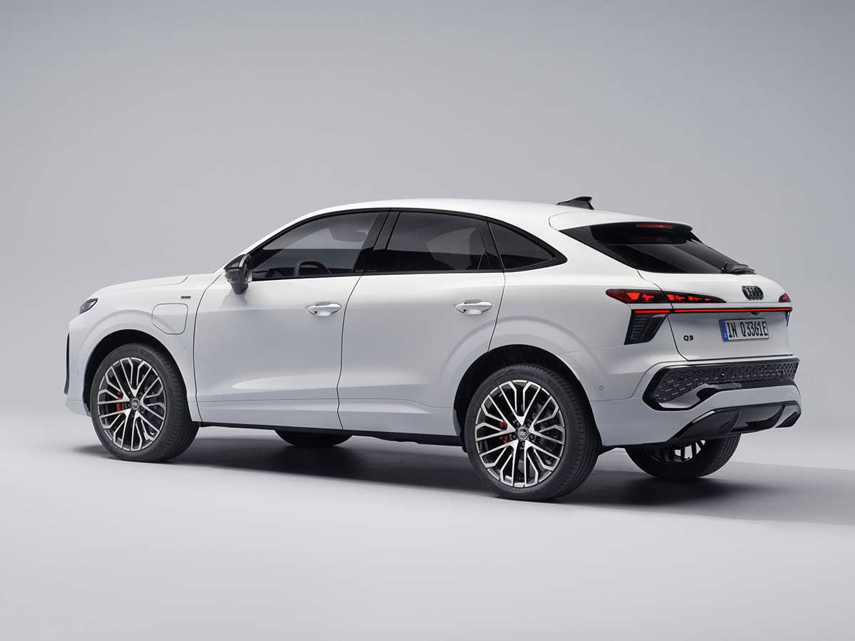 2025 Audi Q3 Sportback e hybrid Rear Quarter