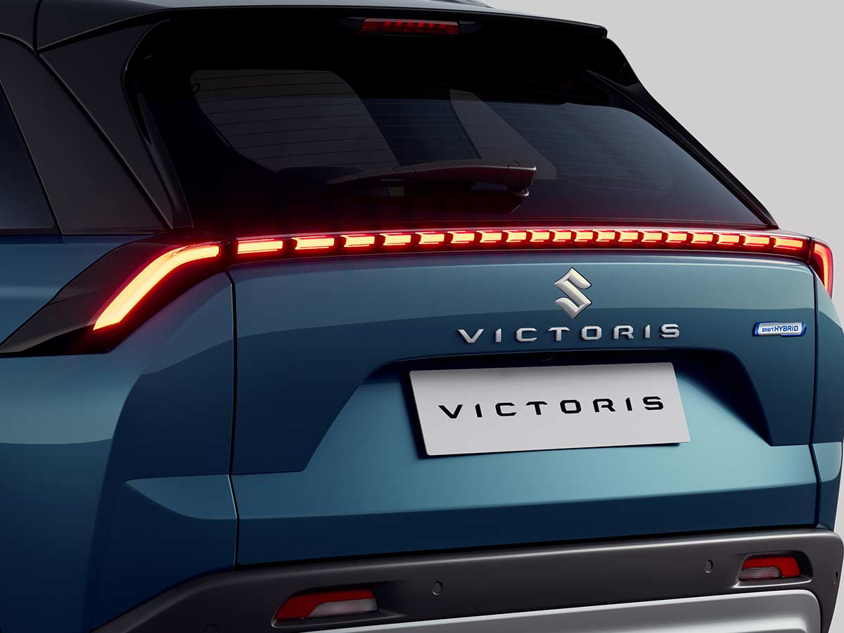 2025 Maruti Suzuki Victoris Connected LED Tail Lamp