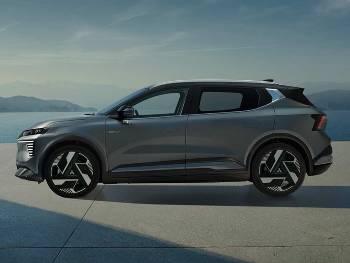 2025 Mitsubishi Eclipse Cross EV Side View