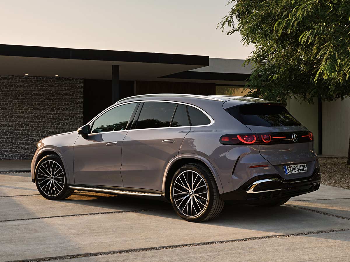 2026 Mercedes Benz GLC 400 EQ AMG Line Rear Quarter