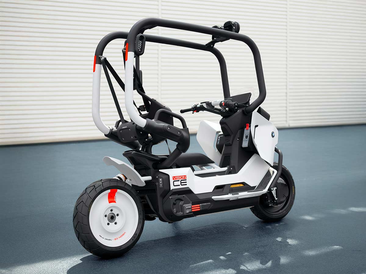 BMW Motorrad Vision CE 2025 Rear Right Quarter