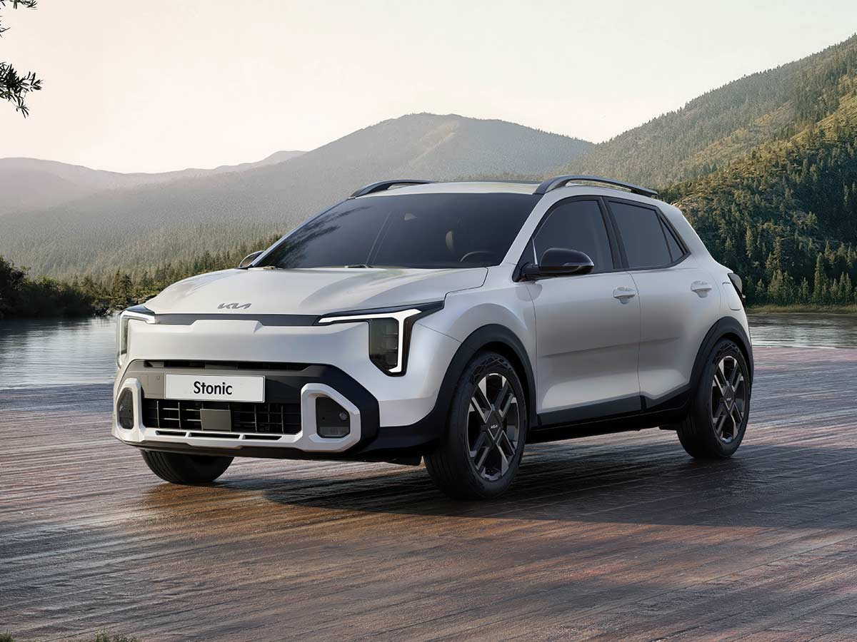 Kia Stonic GT Line 2025 Front Quarter