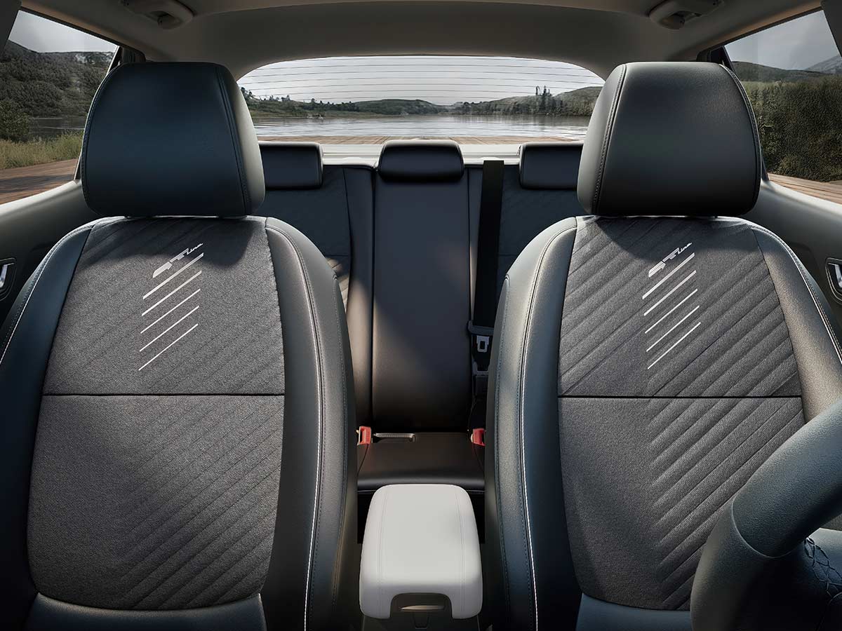 Kia Stonic GT Line 2025 Front Seats