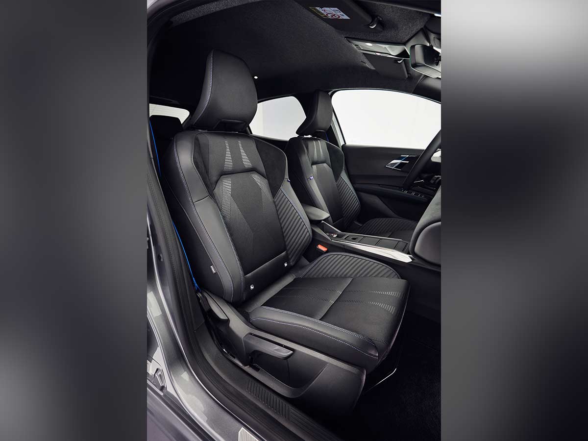 Renault Clio 2025 full hybrid E Tech Front Seats