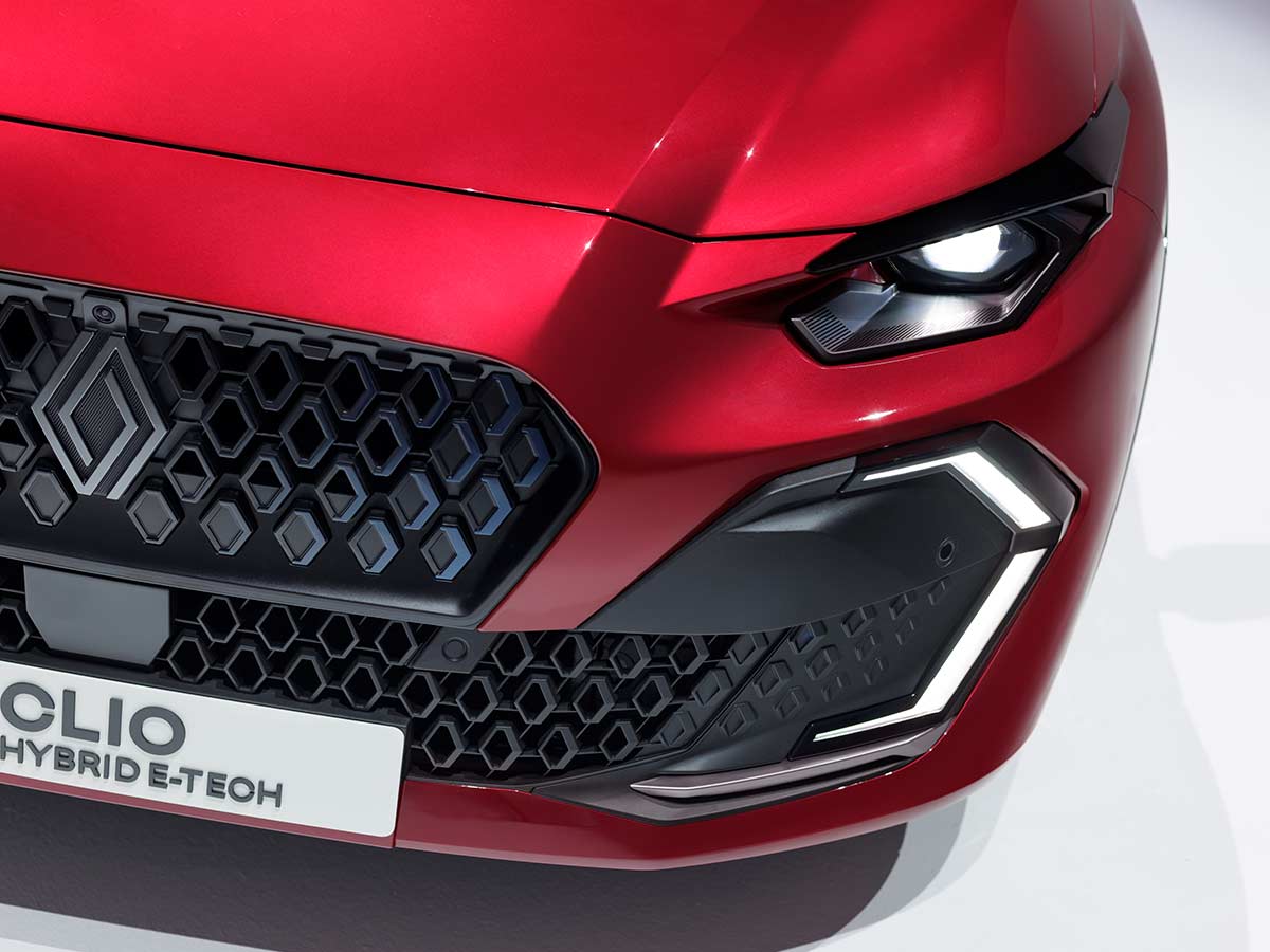 Renault Clio 2025 full hybrid E Tech Headlamp