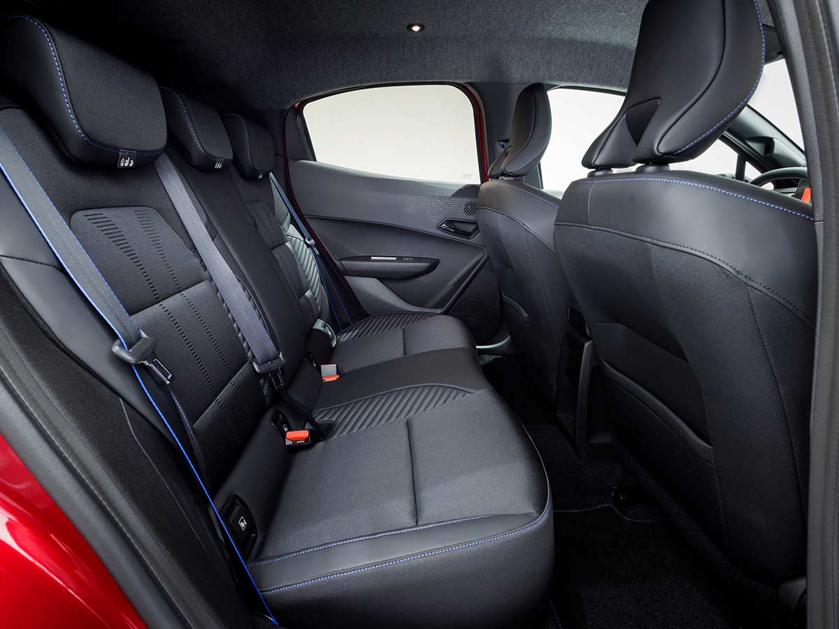 Renault Clio 2025 full hybrid E Tech Rear Legroom