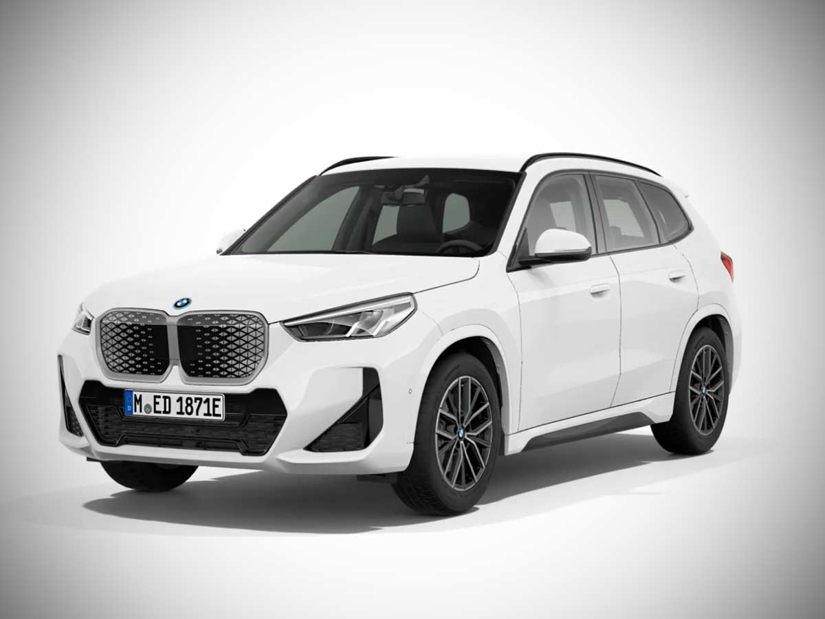 2025 BMW iX1 M Sport Alpine White Front