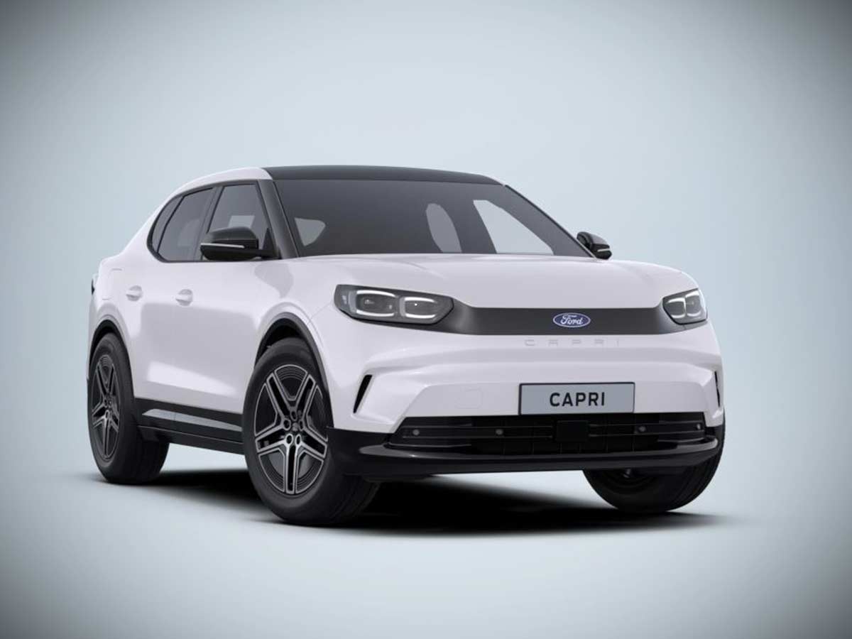 2025 Ford Capri Frozen White Front View