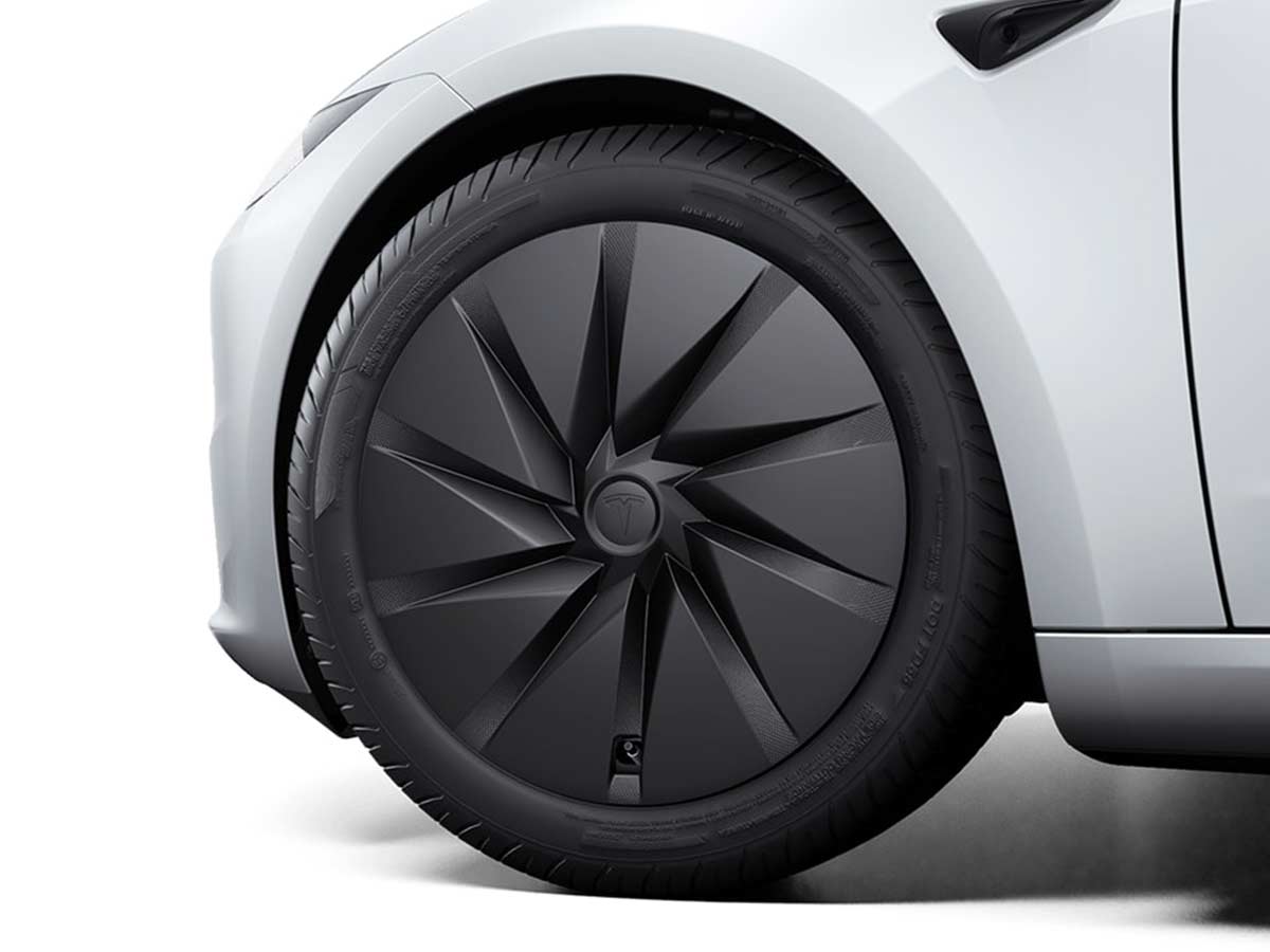 2025 Tesla Model 3 Standard 18’’ Prismata Wheels