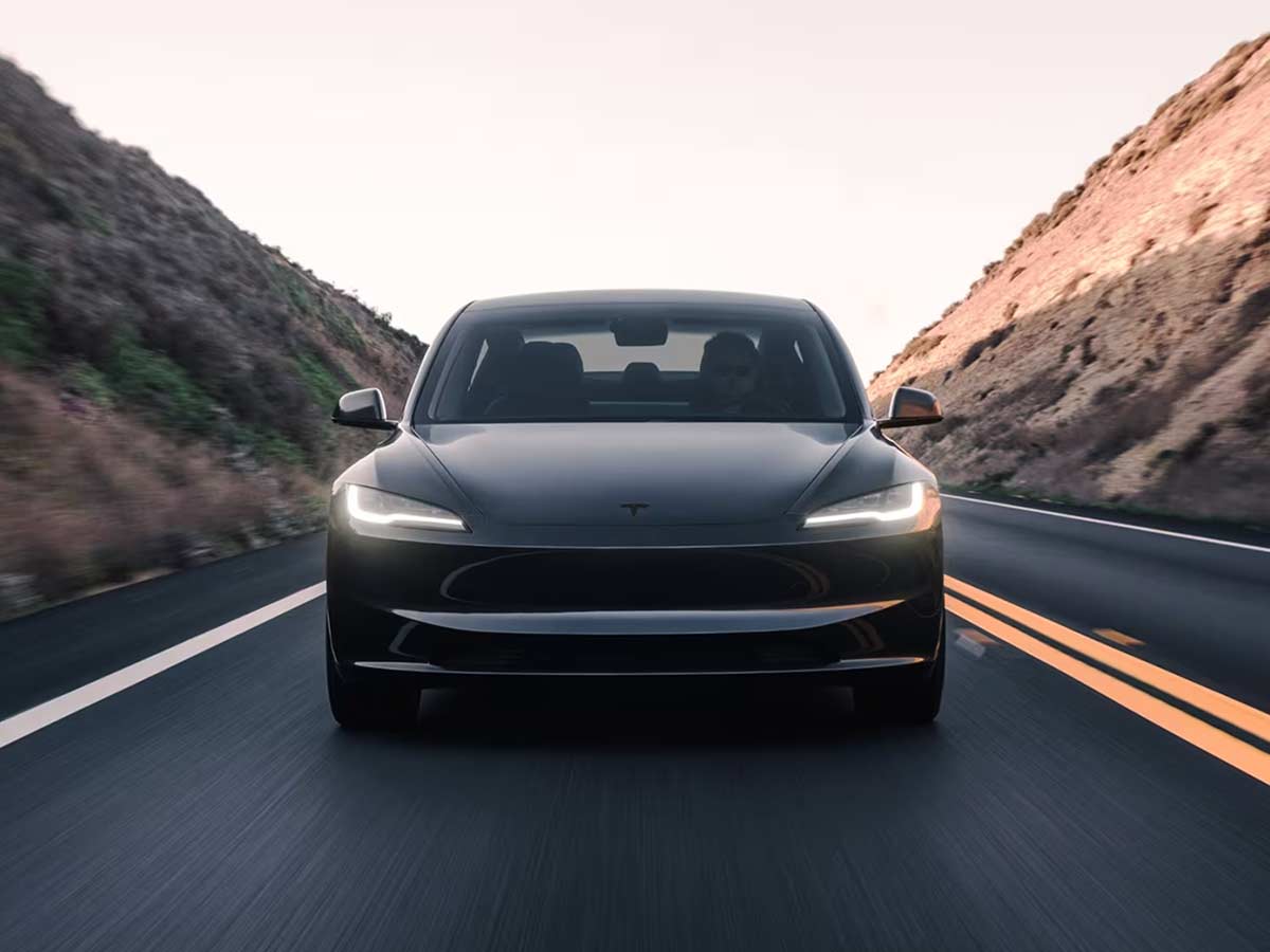 2025 Tesla Model 3 Standard Front View
