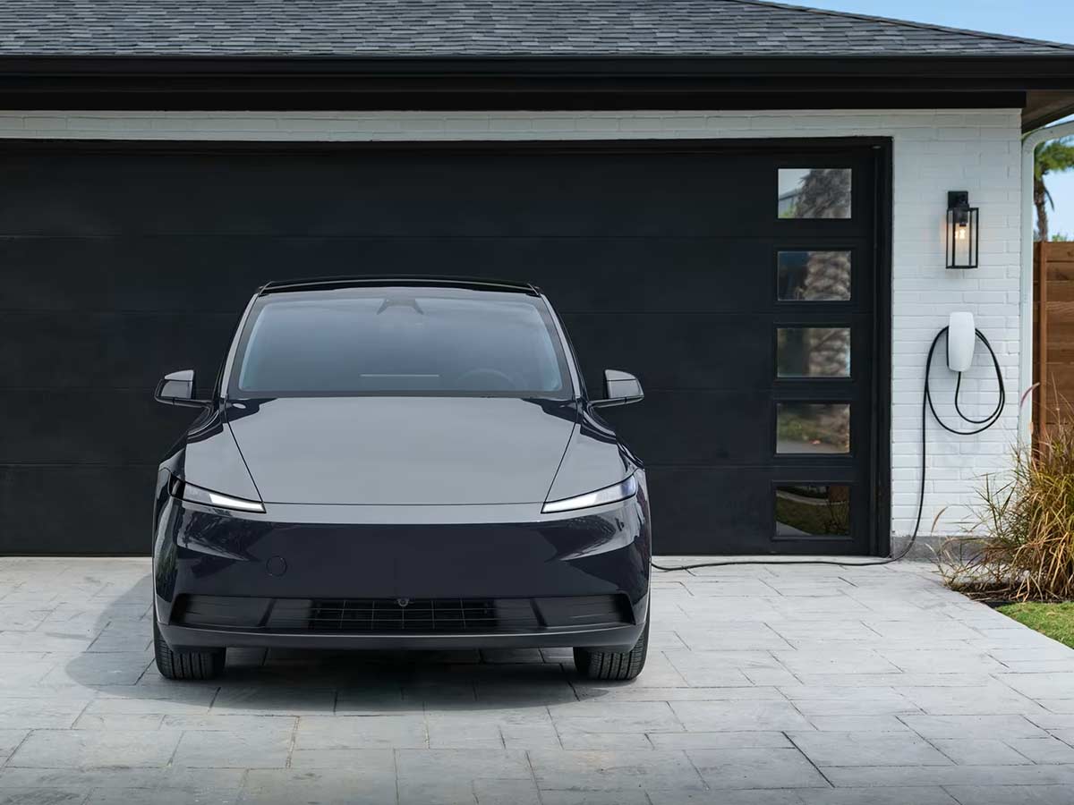 2025 Tesla Model Y Standard Charging