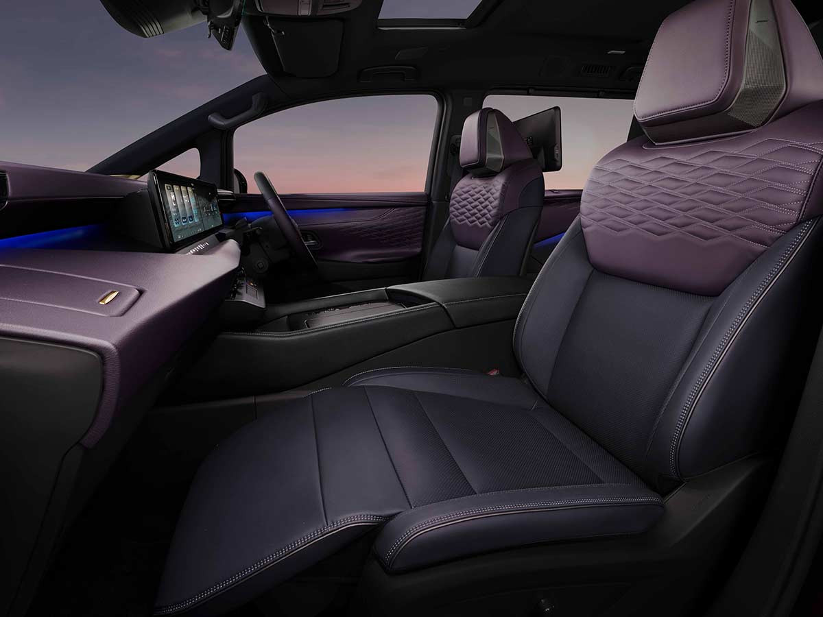 2026 Nissan Elgrand Front Seats