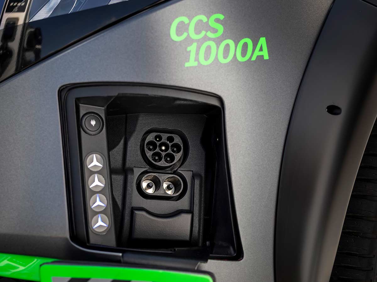 Mercedes Benz ELF CCS 1000A Charging Port