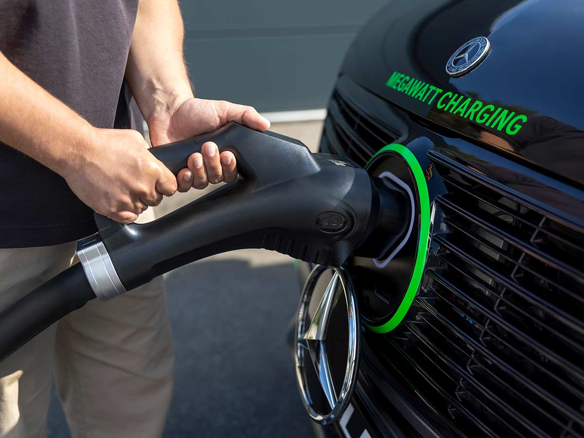 Mercedes Benz ELF Megaqwatt Charging