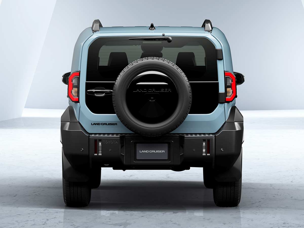 Toyota Land Cruiser FJ Prototype Rear View