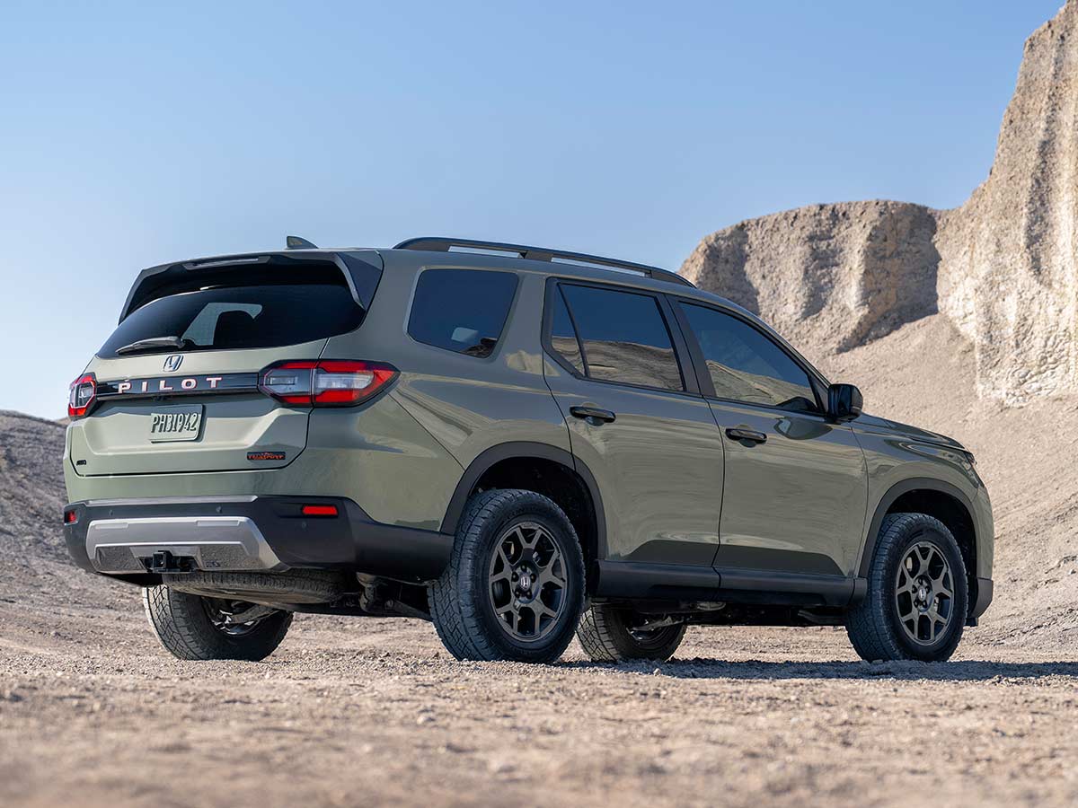 2026 Honda Pilot TrailSport Rear Quarter