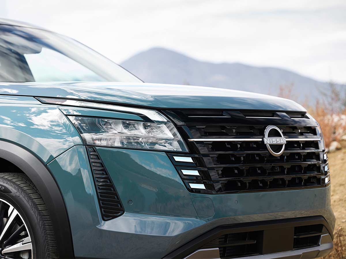 2026 Nissan Pathfinder Headlamps and Grill