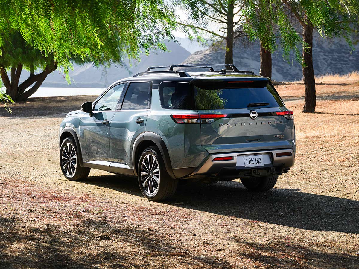2026 Nissan Pathfinder Rear Quarter