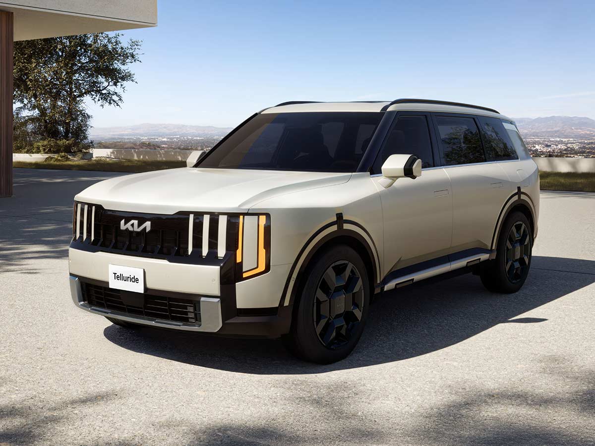 2027 Kia Telluride HEV SXP Front Quarter View