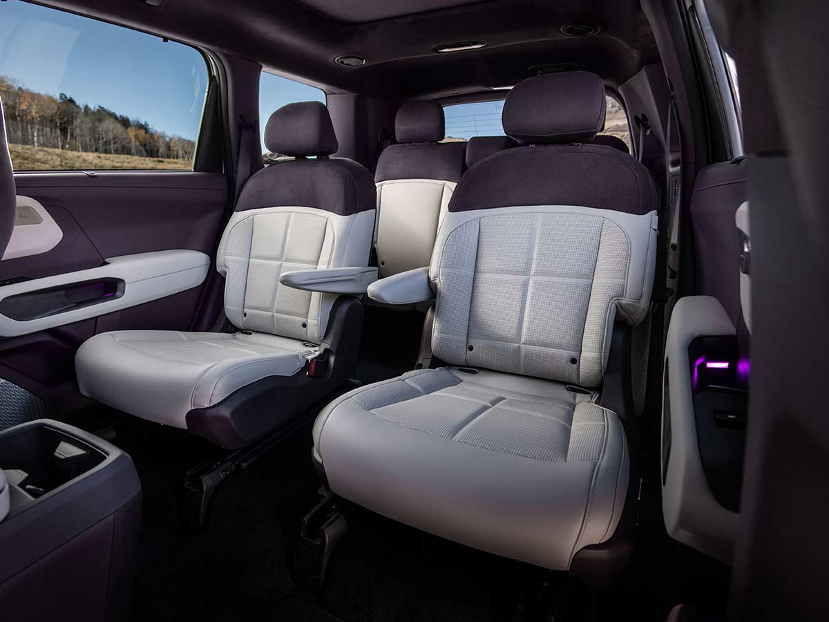 2027 Kia Telluride HEV SXP Middle Row Captain Seats