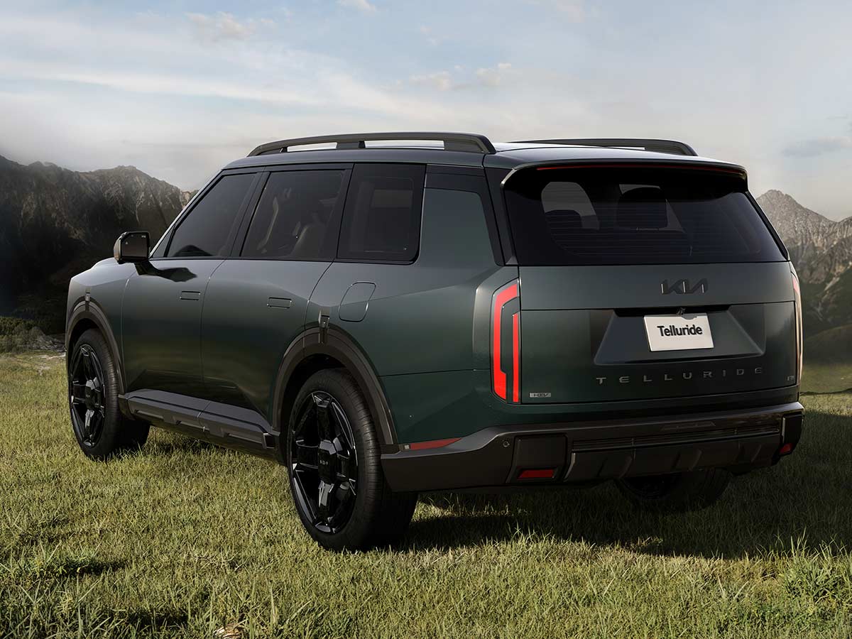 2027 Kia Telluride HEV X Line Rear Quarter