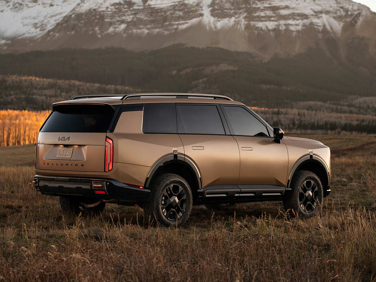 2027 Kia Telluride X Pro Rear Quarter