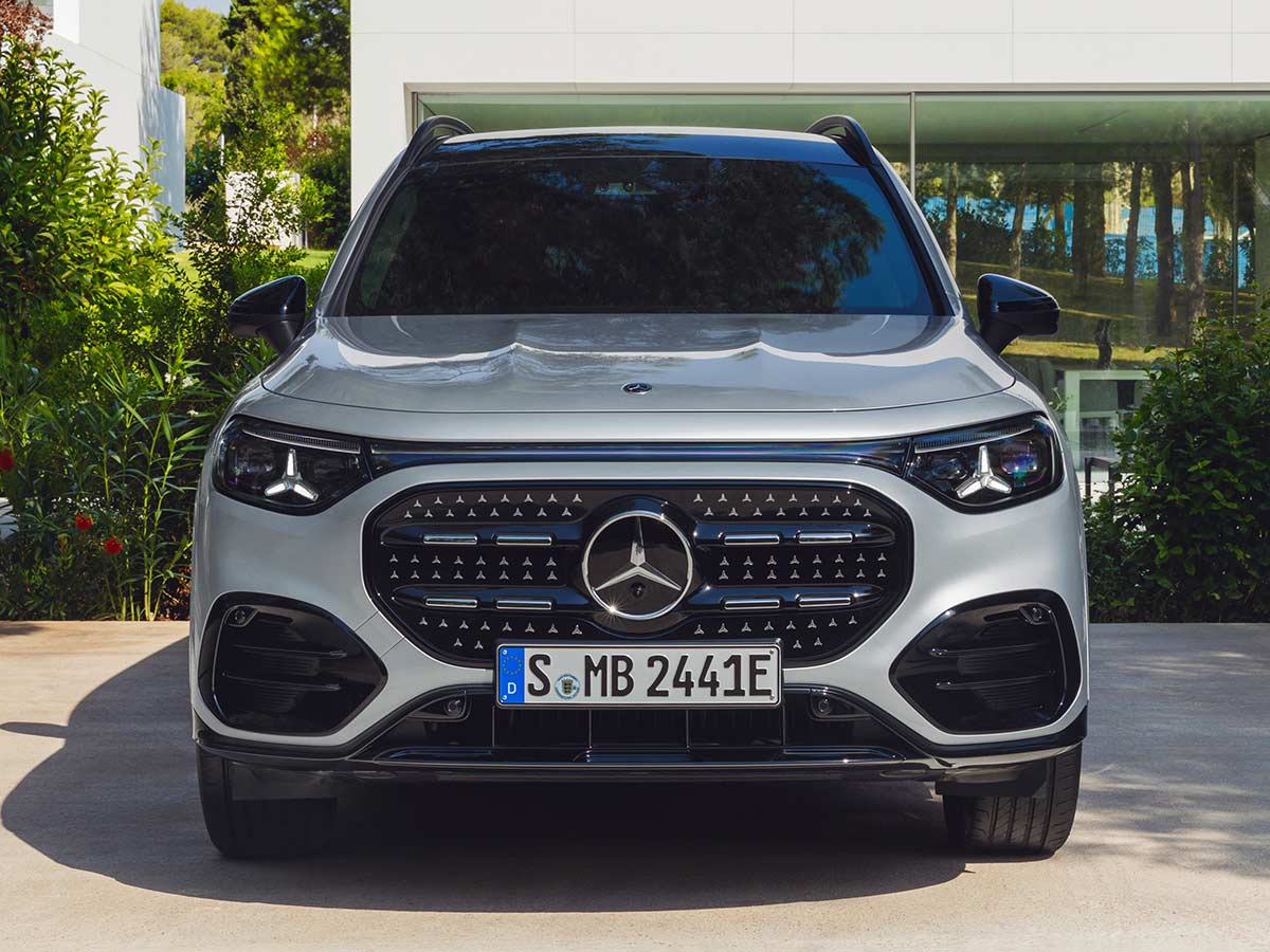 All new 2026 Mercedes Benz GLB Electric High tech silver Front