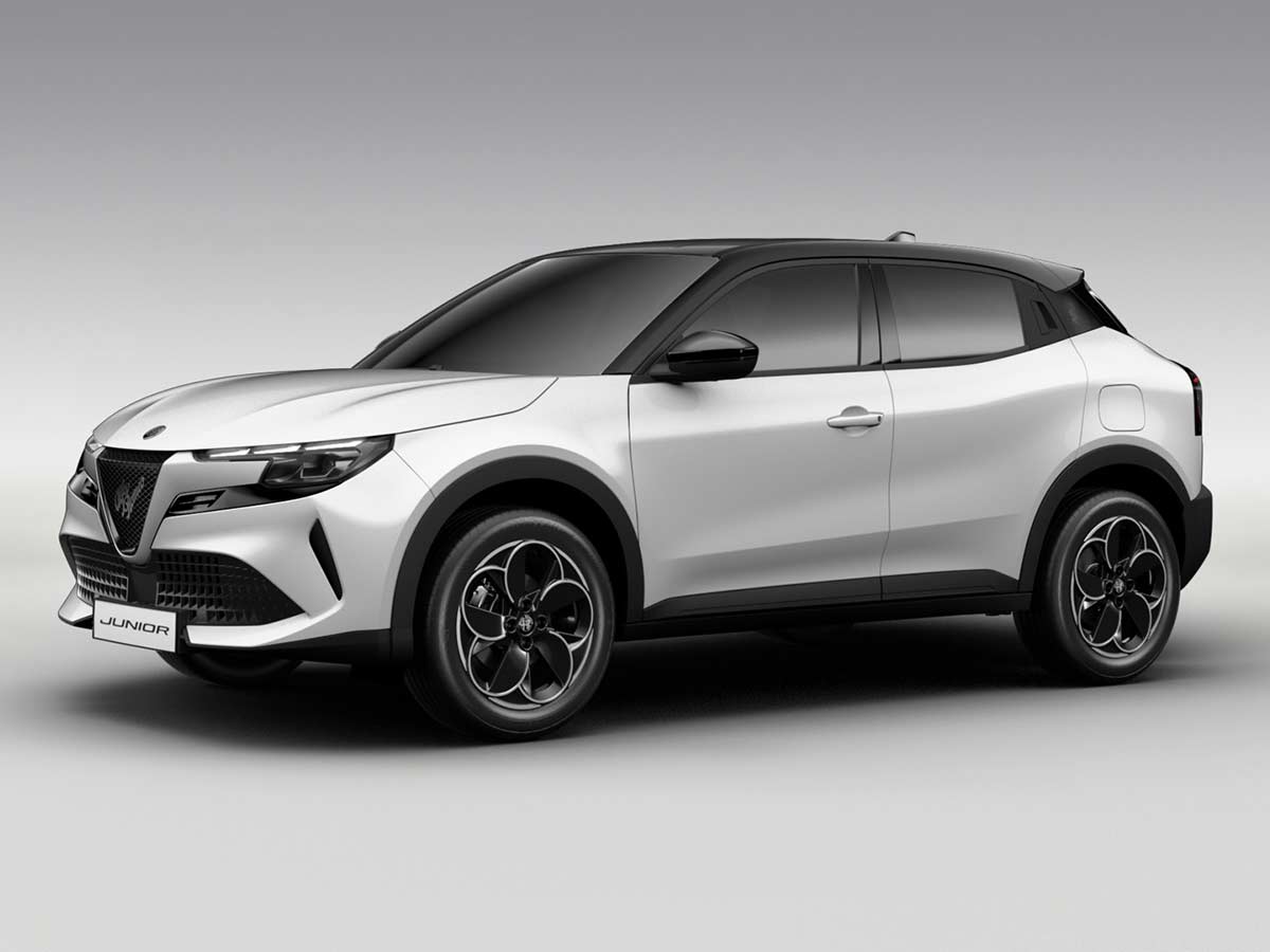2026 Alfa Romeo Junior Sempione White With Black Roof