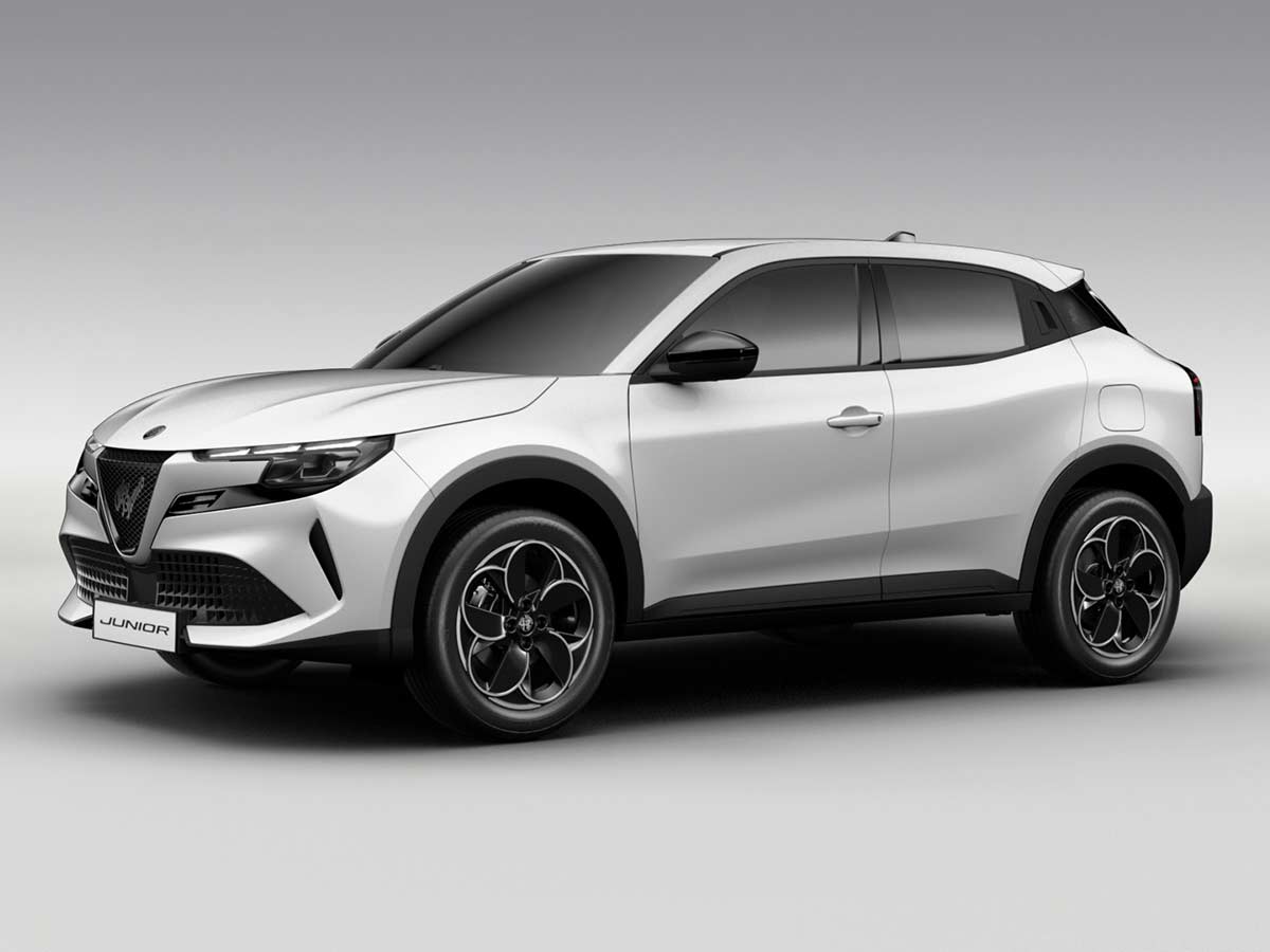 2026 Alfa Romeo Junior Sempione White