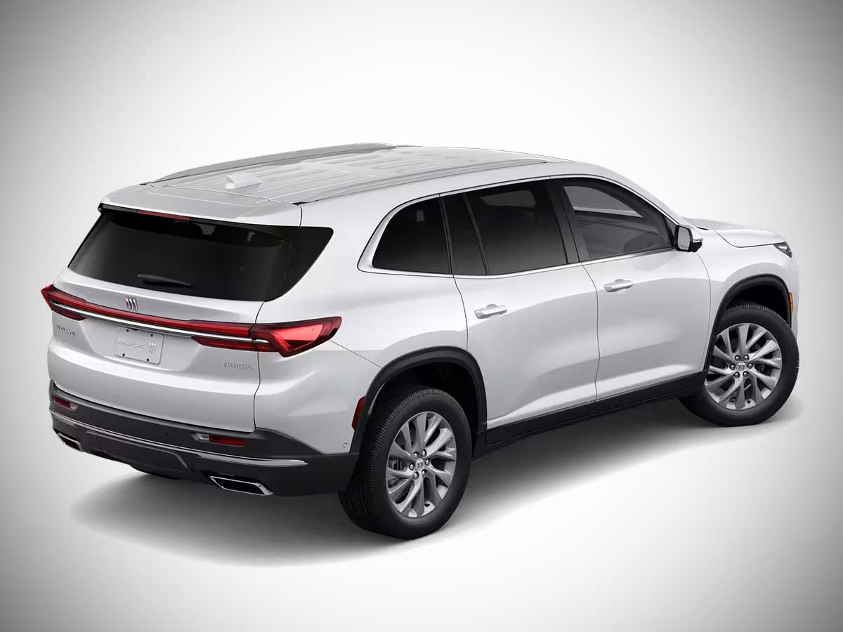 2026 Buick Enclave Preferred Iridescent White Tricoat Rear Quarter