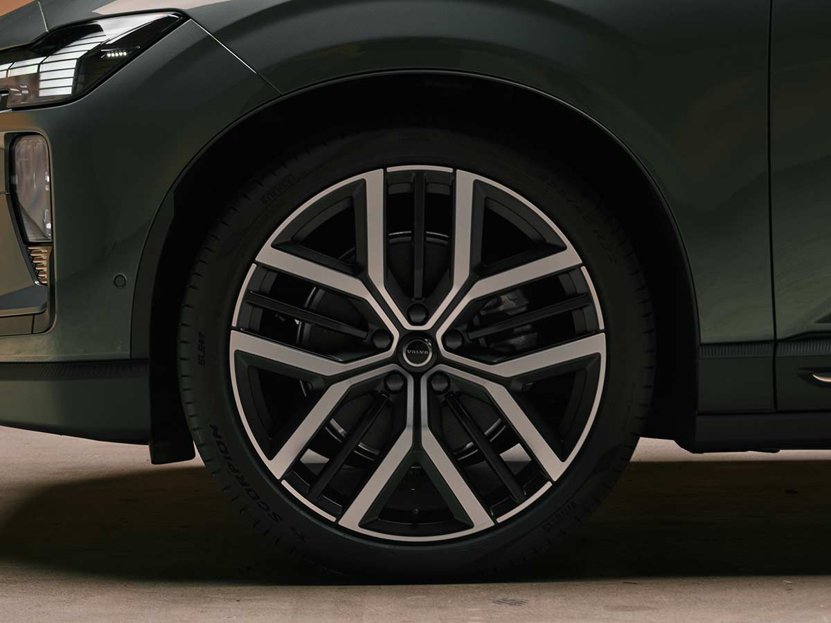 2026 Volvo EX60 Alloy Wheel