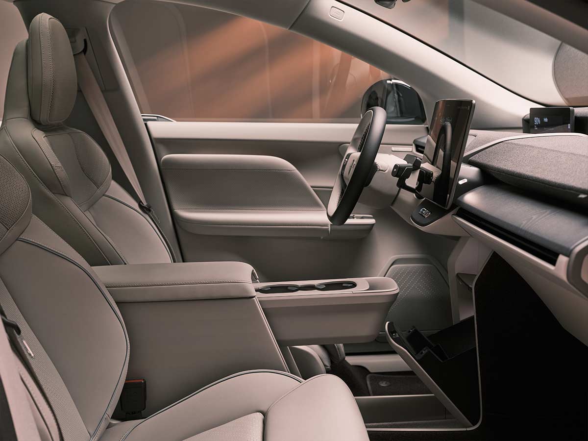2026 Volvo EX60 Front Seats