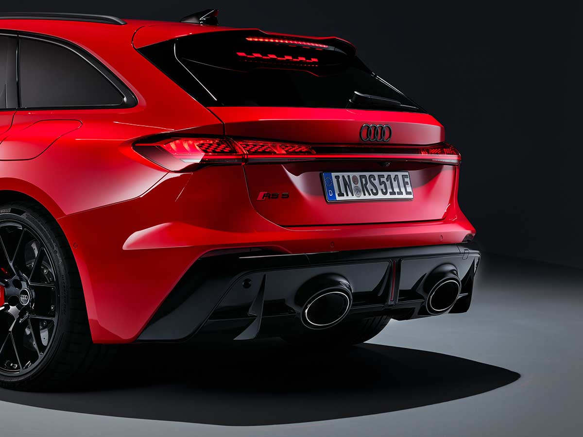 2026 Audi RS5 Avant Rear Diffuser