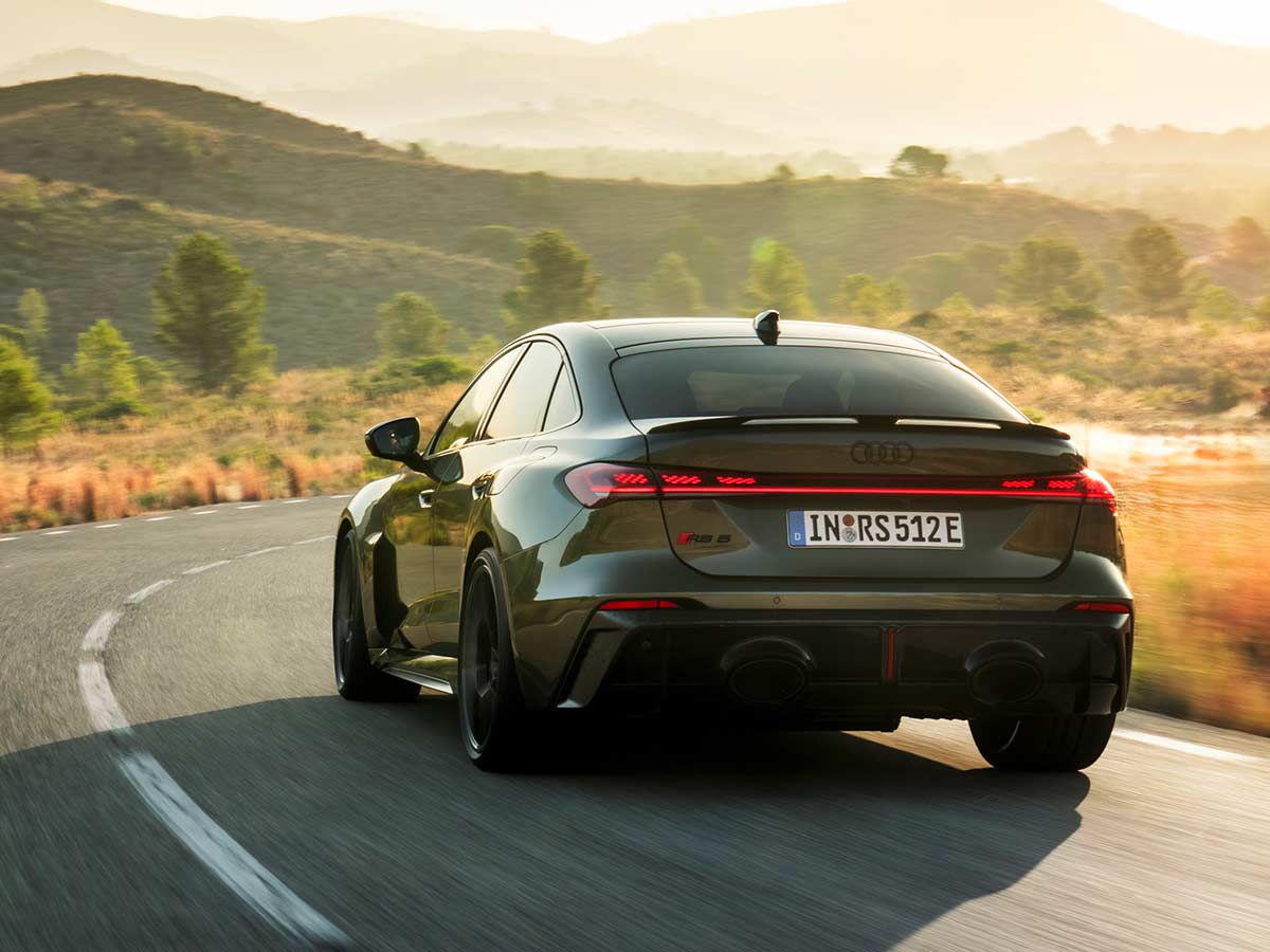 2026 Audi RS5 Sedan Speed