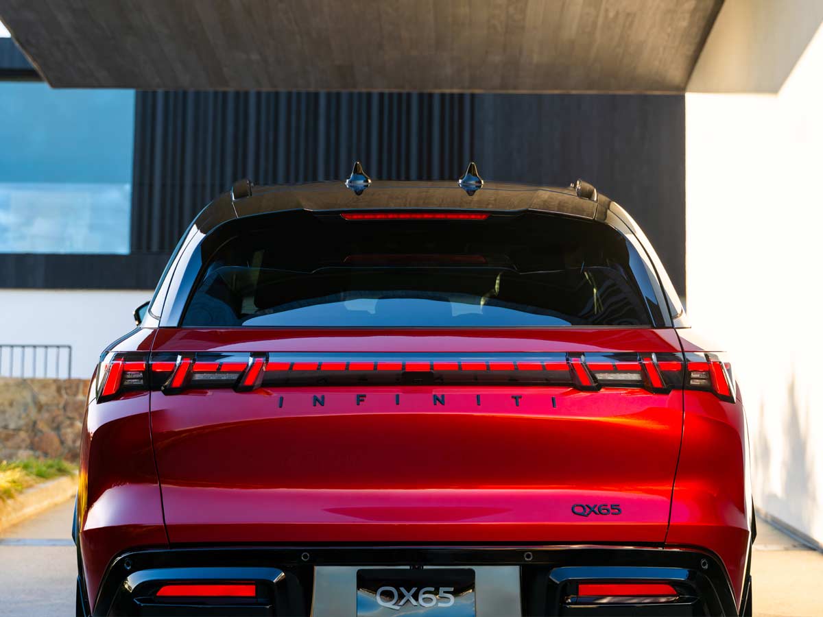 2027 INFINITI QX65 rear