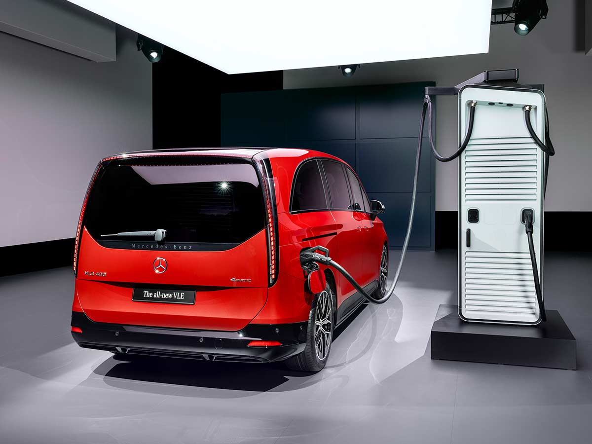 Mercedes Benz VLE 400 4matic Electric Charging