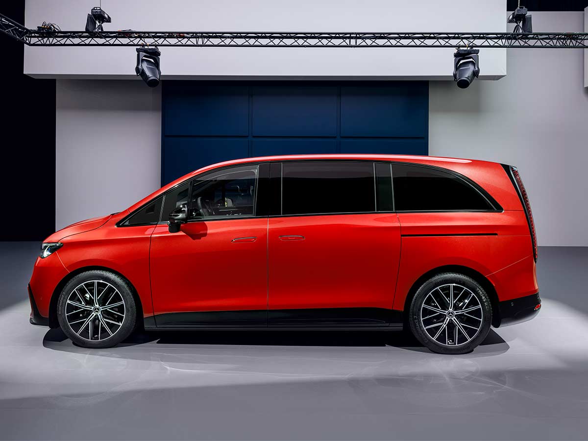 Mercedes Benz VLE 400 4matic Electric Patagonia Red Side