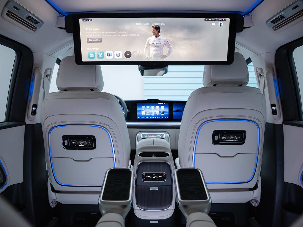 Mercedes Benz VLE MBUX Rear Space Experience