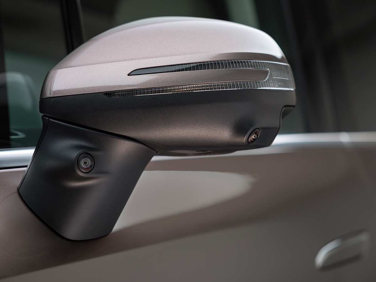 Mercedes Benz VLE Outside Mirror Camera