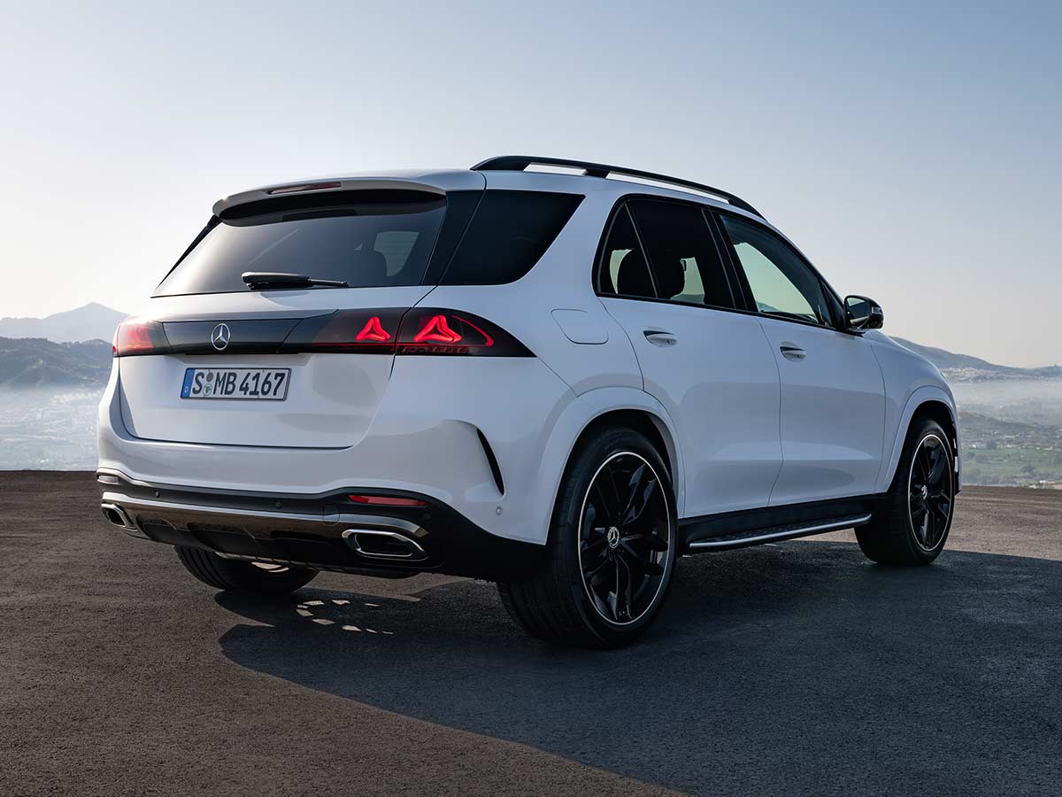 2026 Mercedes Benz GLE Rear Quarter