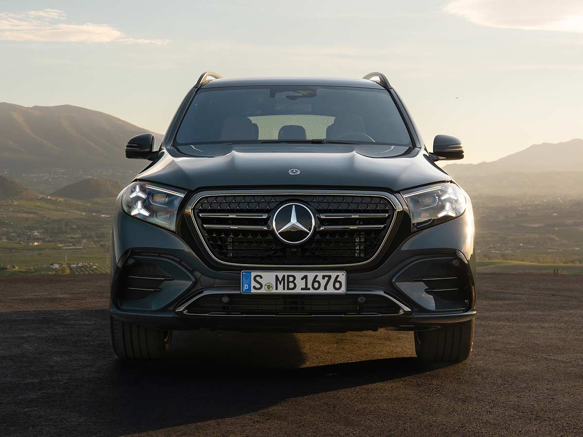 2026 Mercedes Benz GLS Front