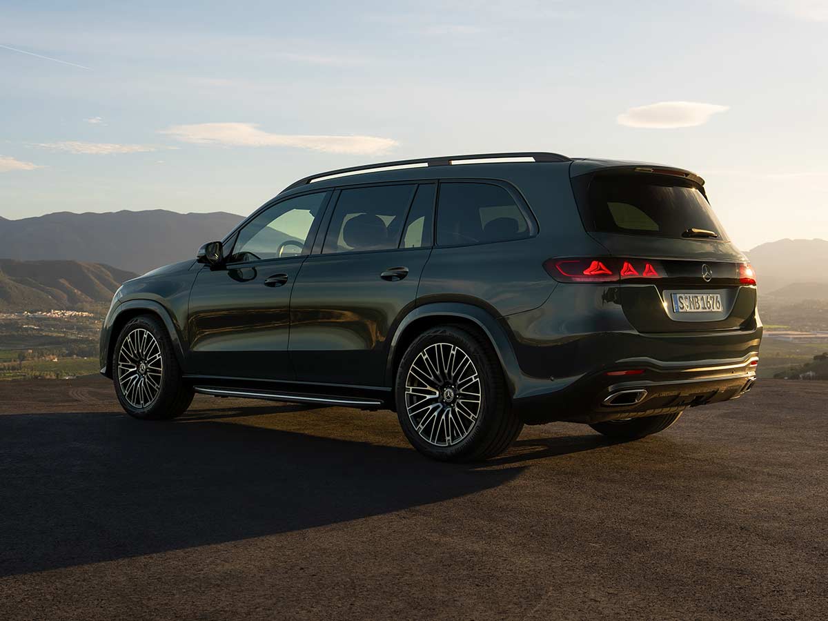 2026 Mercedes Benz GLS Rear Quarter