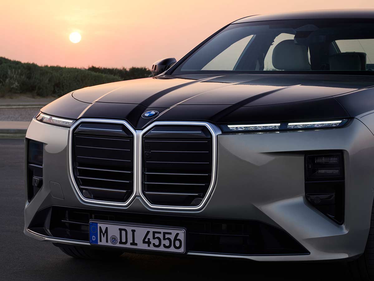 2027 BMW 7 Series Front Grille
