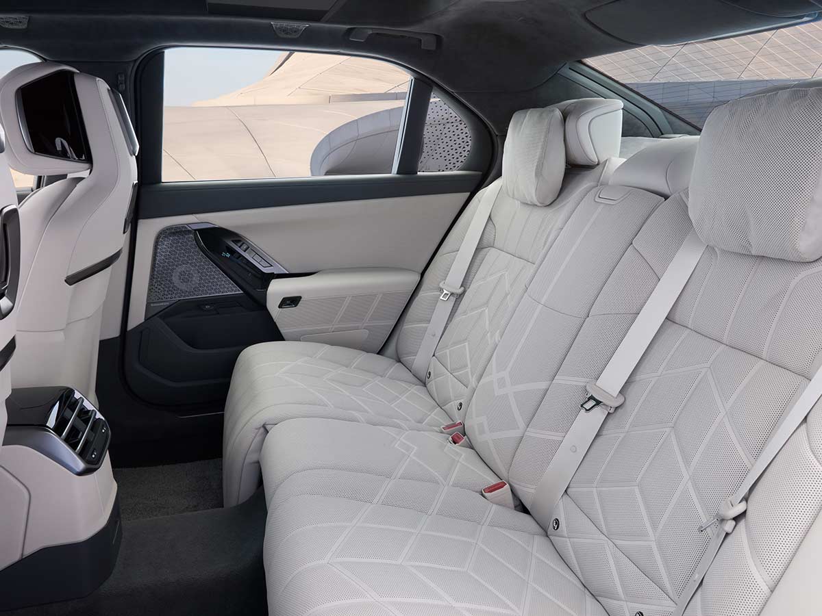 2027 BMW 7 Series Interior Rear Seats