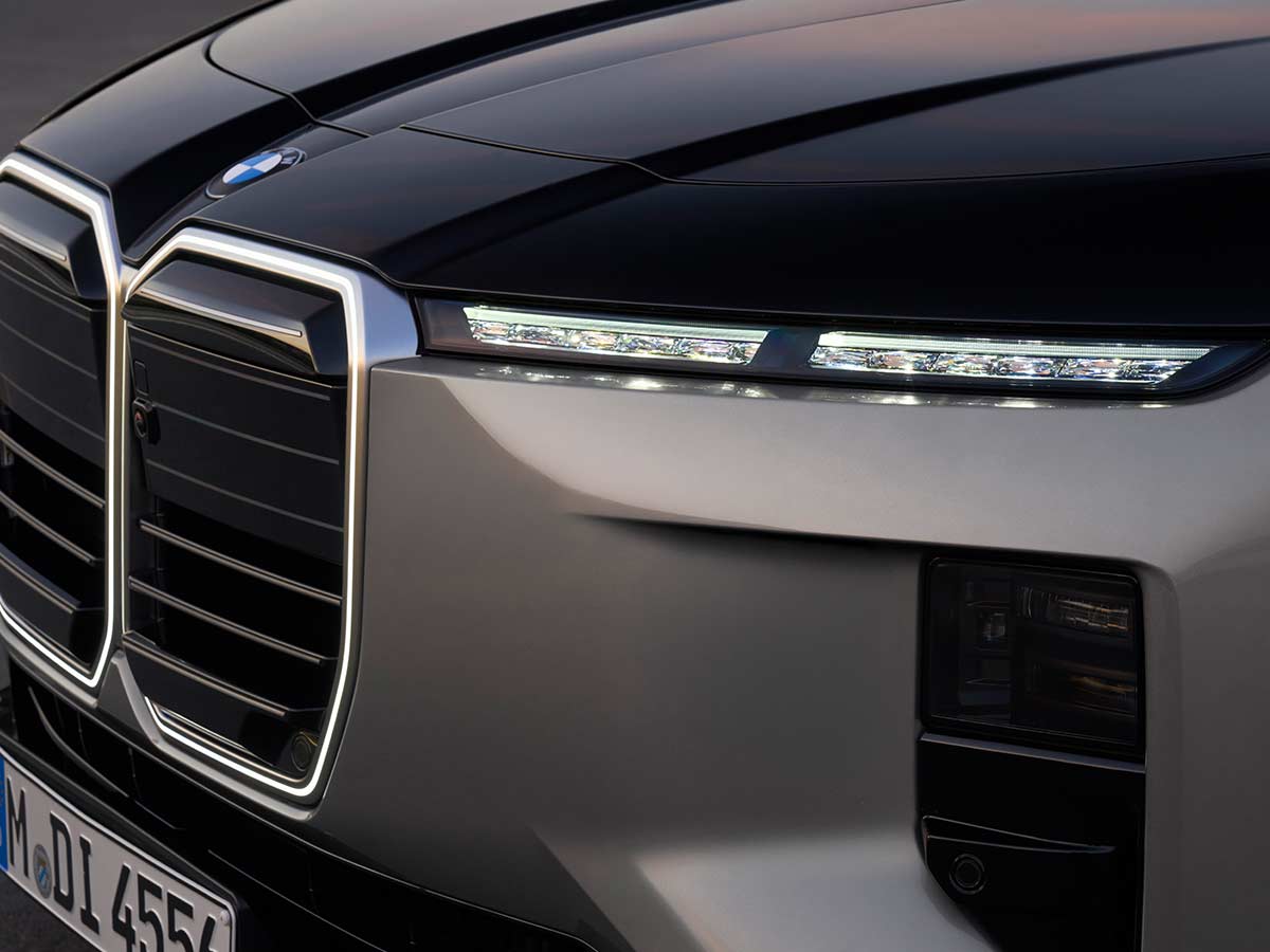 2027 BMW 7 Series LED DRL and Headlamp