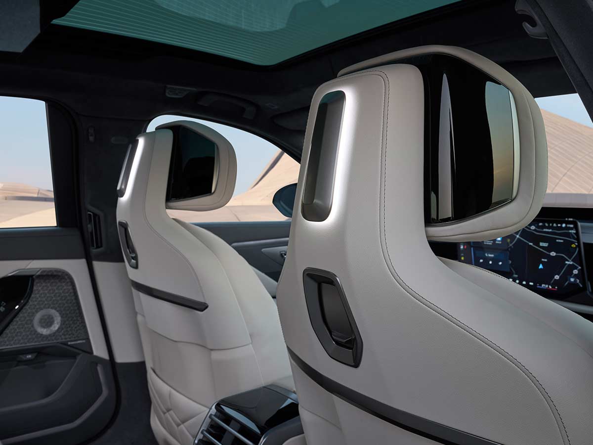 2027 BMW 7 Series Seat Back Interior