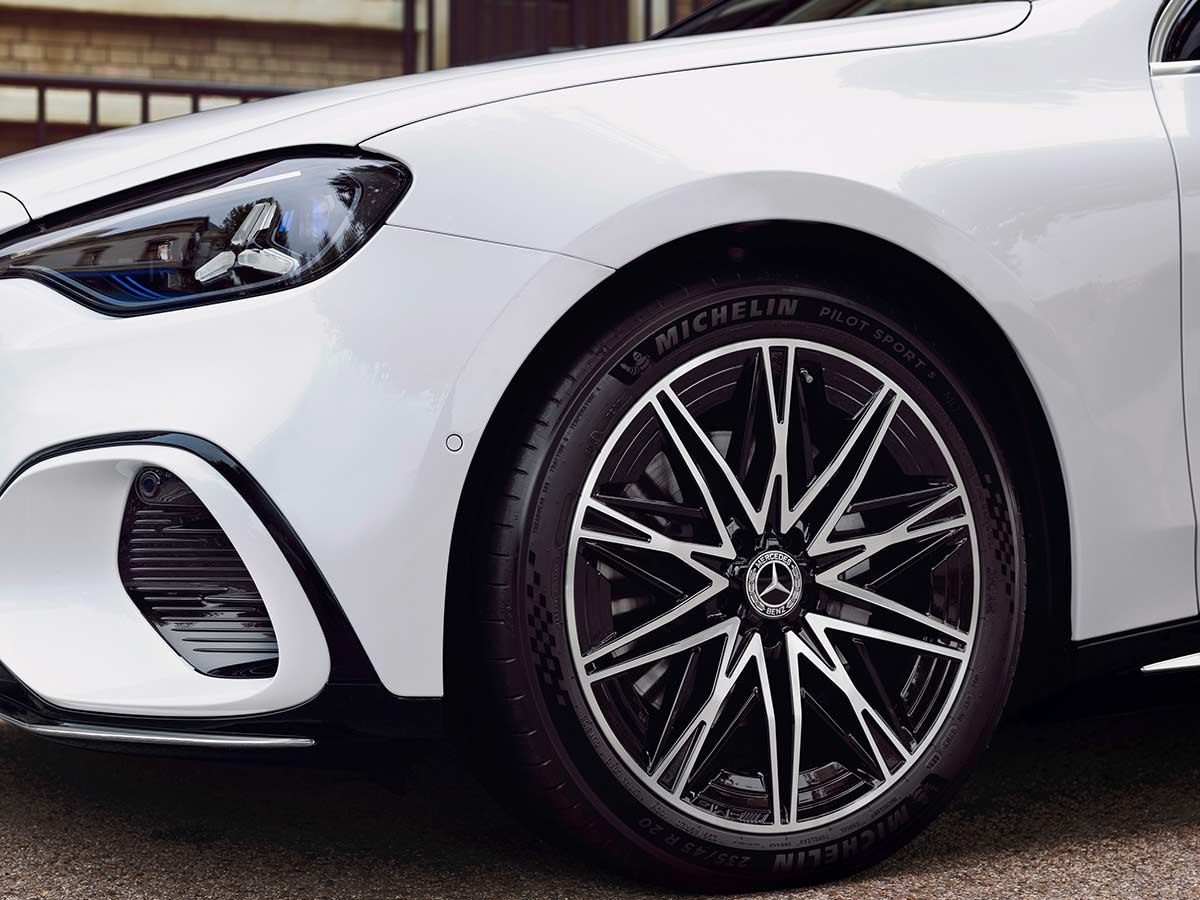 2027 New Electric Mercedes Benz C Class Alloy Wheel